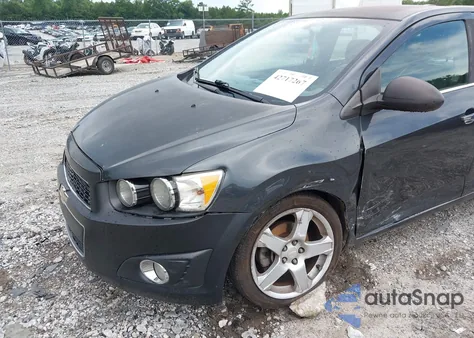 2015 Chevrolet Sonic Ltz Auto из США, поврежденный, VIN 1G1JE5SB5F4188199